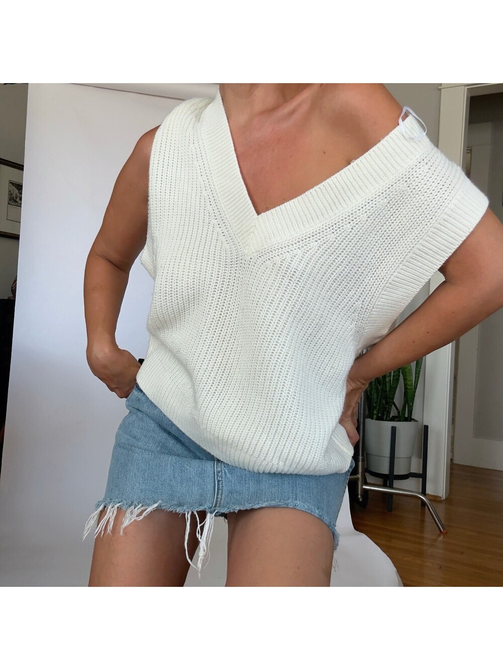 Cream Knit Vest - Picture 2 of 7